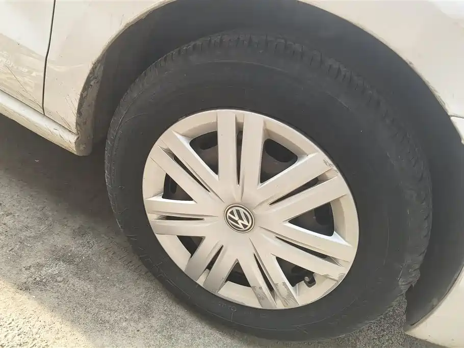 Volkswagen Polo 2016