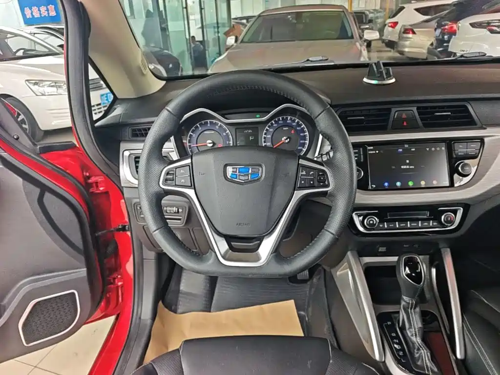 Geely Vision X3 2017 — фото 11