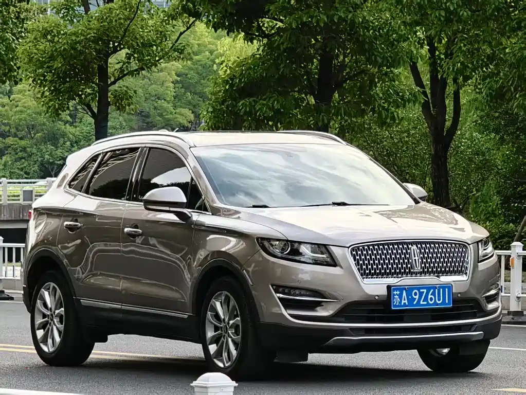 Lincoln MKC 2019 — фото 3