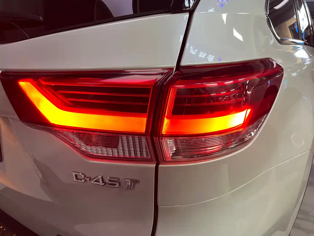 Toyota Highlander 2020 — фото 13