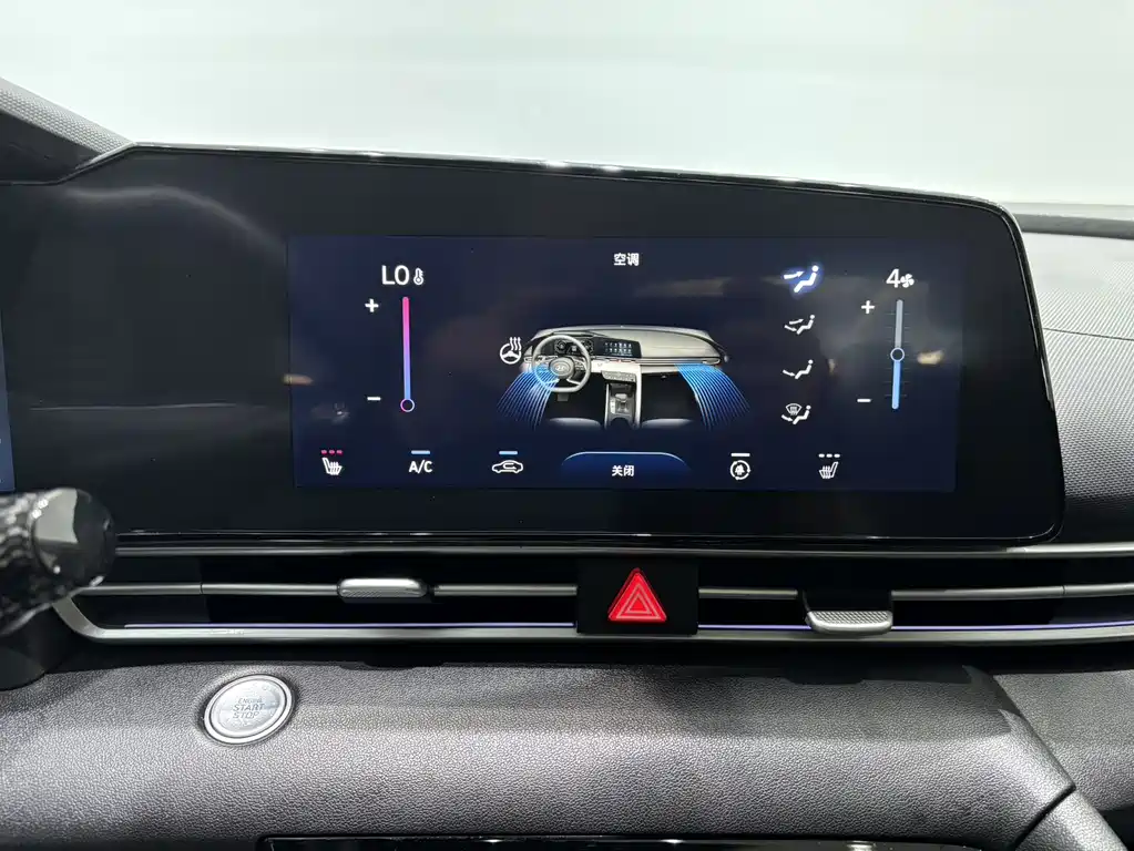Hyundai Elantra 2023 — фото 20