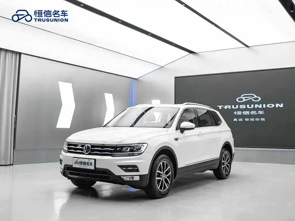 Volkswagen Tiguan L 2017 — фото 3