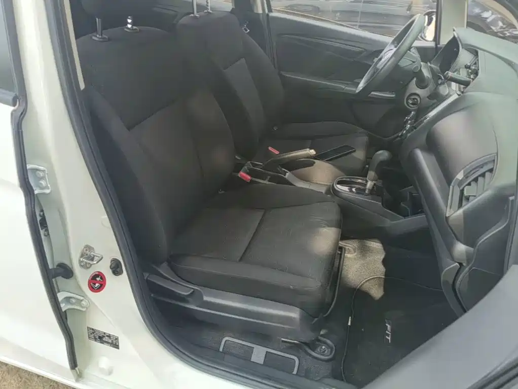 Honda Fit 2018 — фото 25