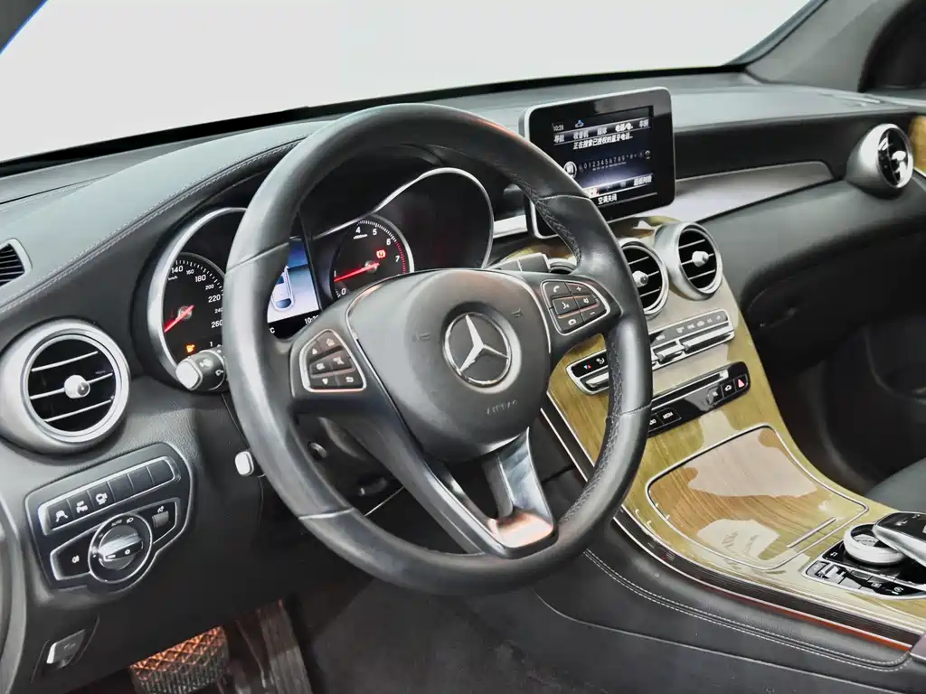 Mercedes-Benz GLC Coupe 2019 — фото 18