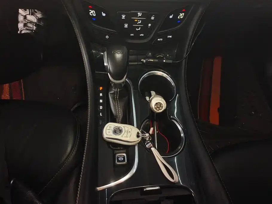 Buick Envision Plus 2016 — фото 16
