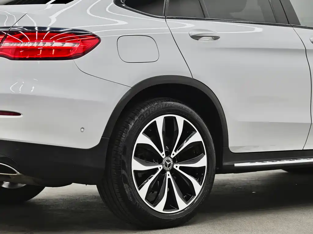 Mercedes-Benz GLC Coupe 2019 — фото 34