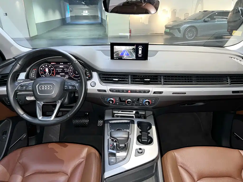 Audi Q7 2018 — фото 18