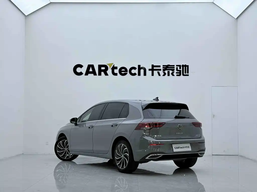 Volkswagen Golf 2021
