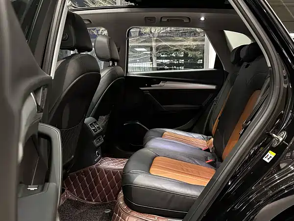 Audi Q5L 2020