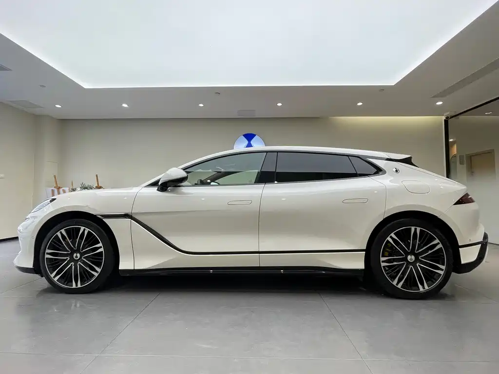 Denza Z9GT 2025