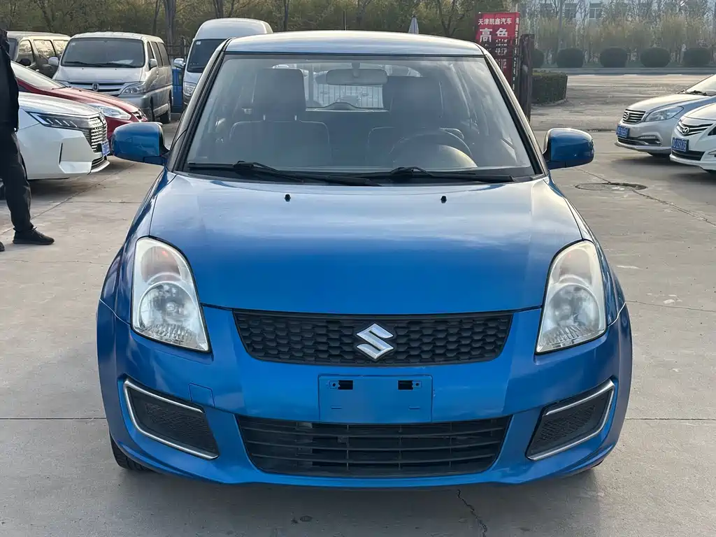 Suzuki Swift 2013 — фото 2