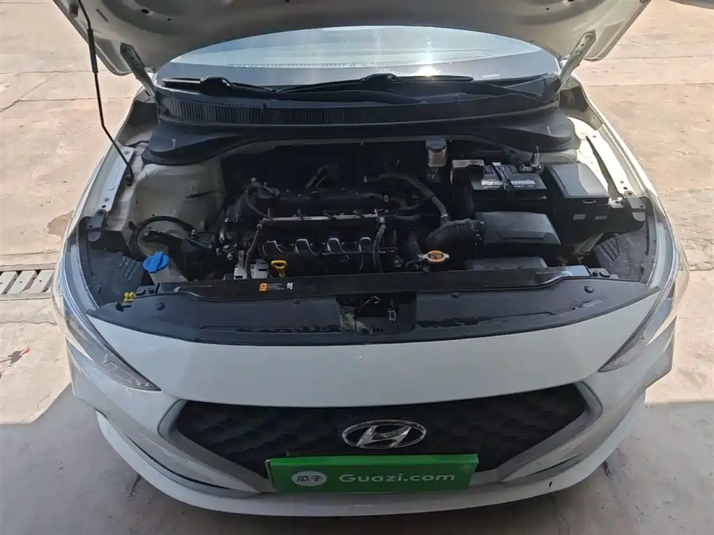 Hyundai Elantra 2021 — фото 20