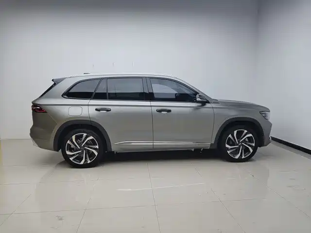 Geely Xingyue L 2023 — фото 4