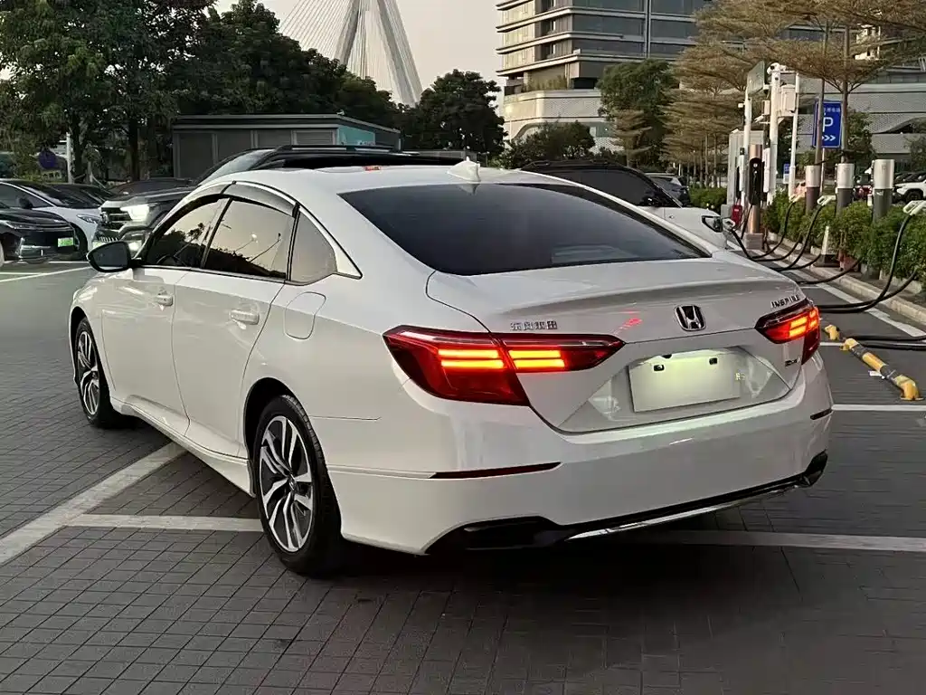 Honda Inspire 2022 — фото 5