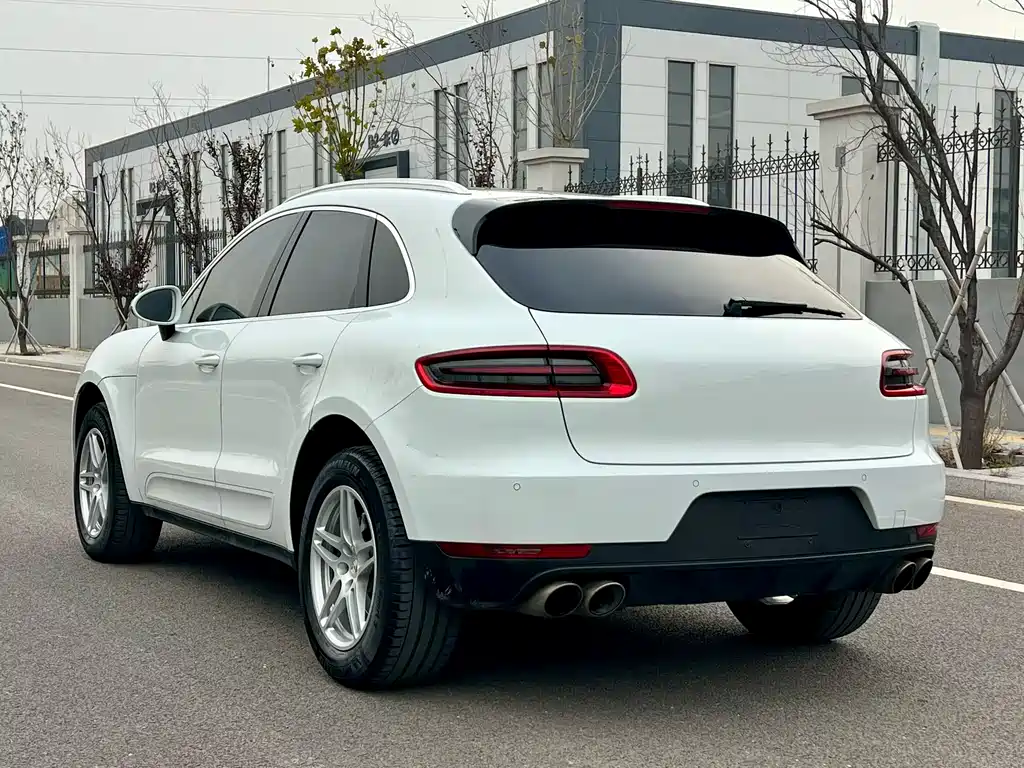 Porsche Macan 2018 — фото 8