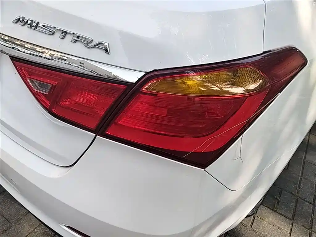 Hyundai Mistra 2015 — фото 8