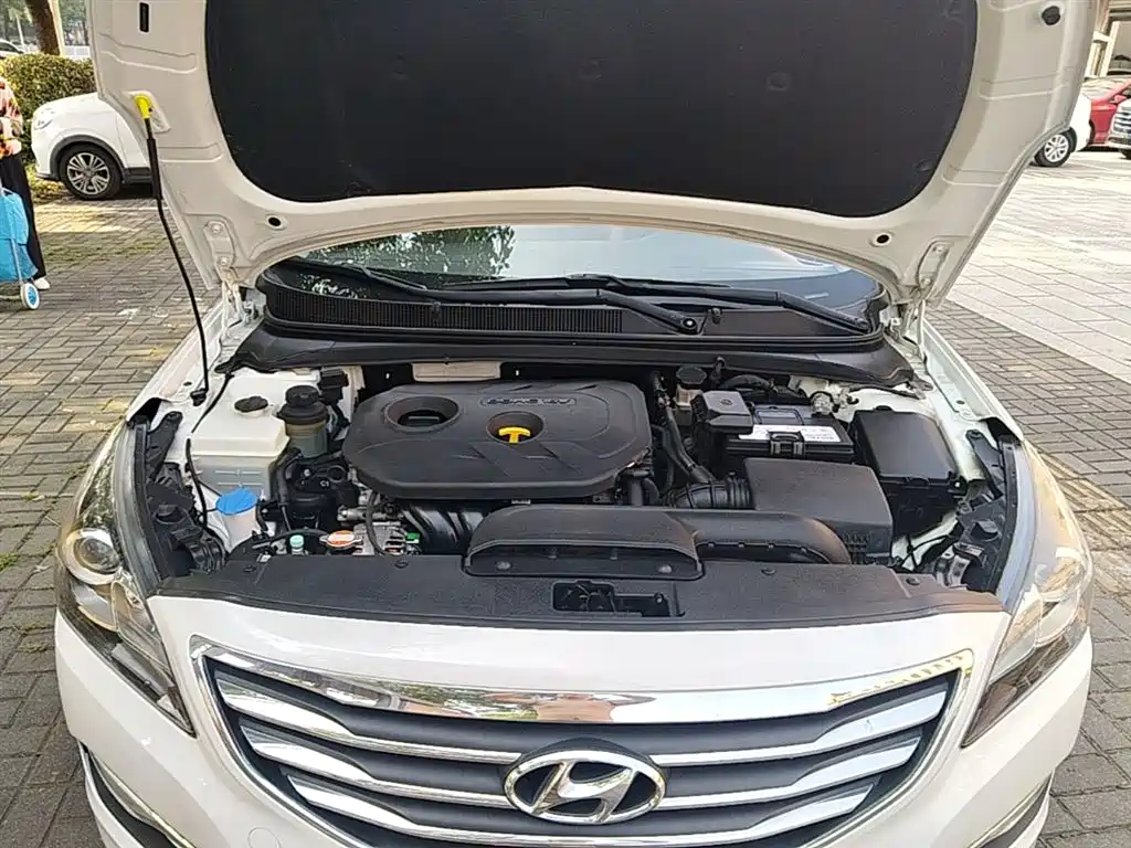 Hyundai Mistra 2015 — фото 20
