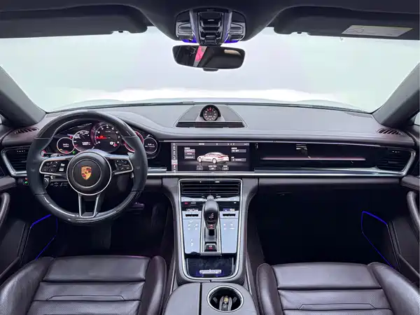 Porsche Panamera 2020