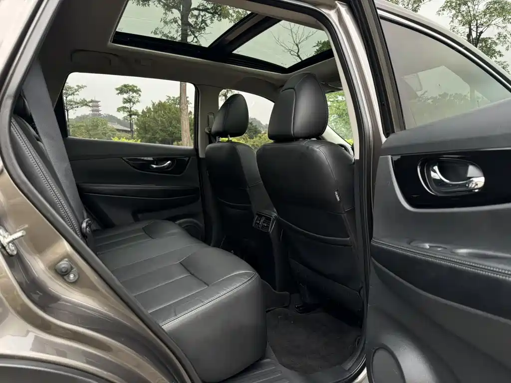 Nissan X-Trail 2020 — фото 11