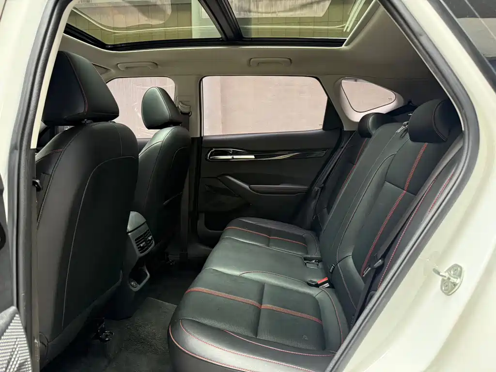 Kia KX3 2022 — фото 10