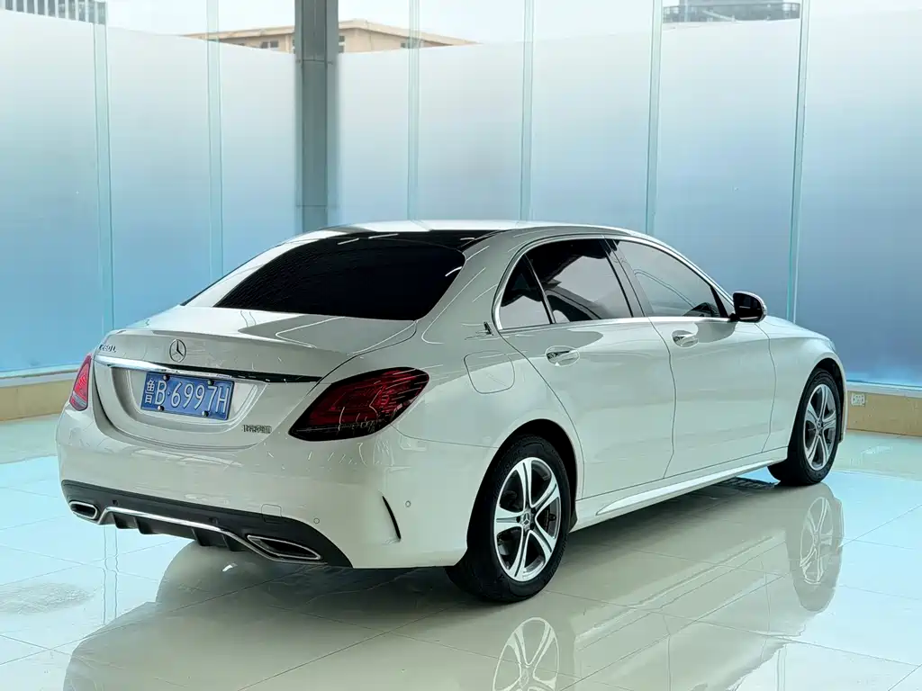 Mercedes-Benz C-Class 2021 — фото 11
