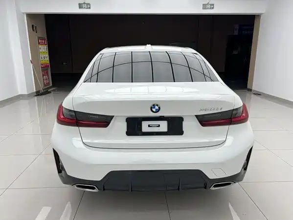 BMW 3 Series 2023