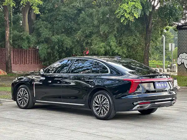 Hongqi H5 2024
