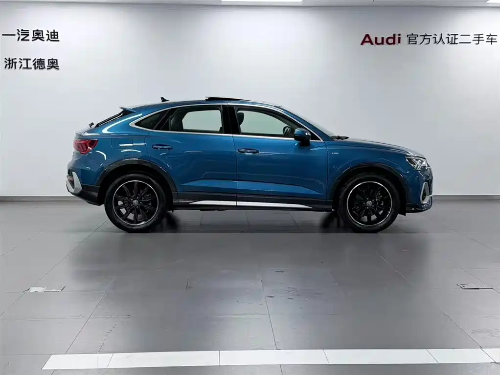 Audi Q3 Sportback 2023 — фото 3