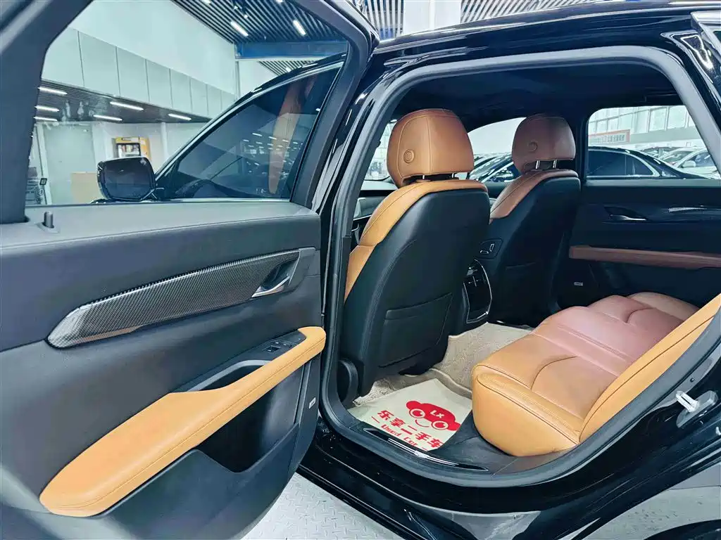 Cadillac CT6 2019 — фото 19