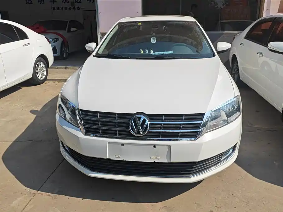 Volkswagen Gran Lavida 2015