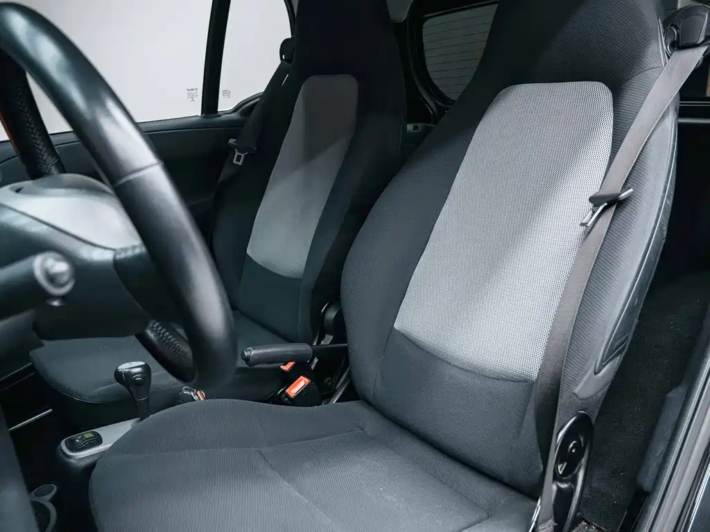 smart Fortwo 2013 — фото 17