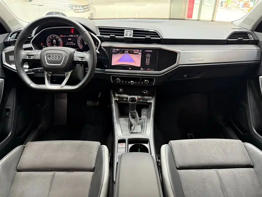 Audi Q3 2023 — фото 20