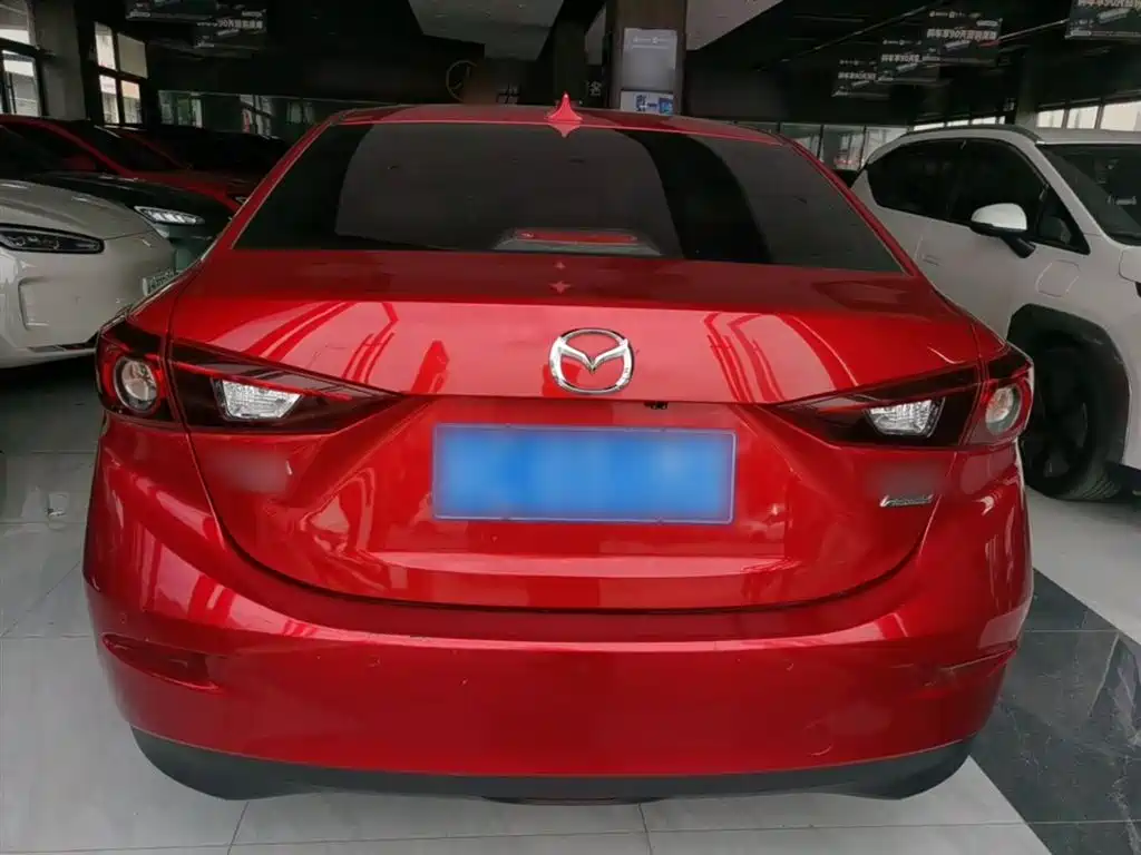 Mazda 3 Axela 2019 — фото 6