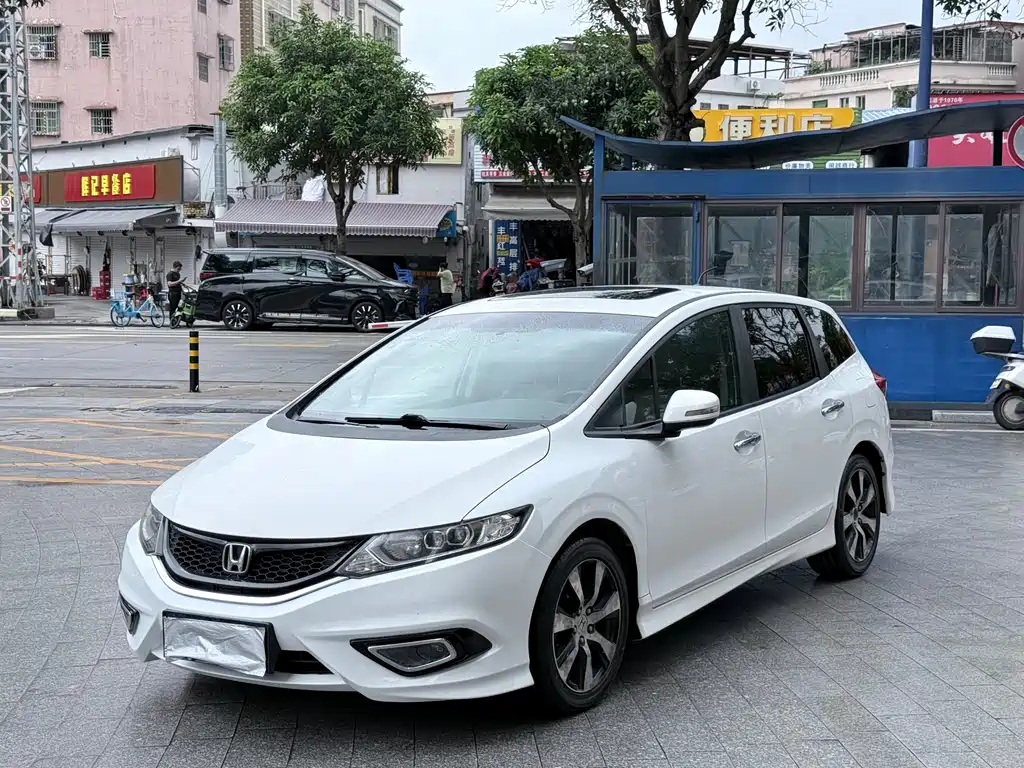 Honda Jade 2015