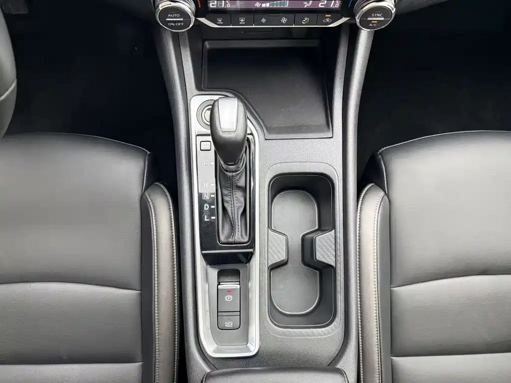 Nissan Sylphy 2023 — фото 9