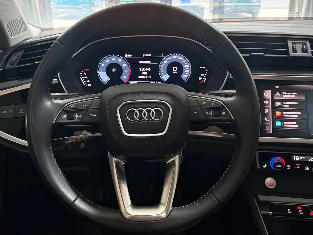 Audi Q3 2023 — фото 7
