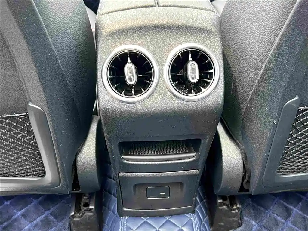 Mercedes-Benz GLB 2021 — фото 14