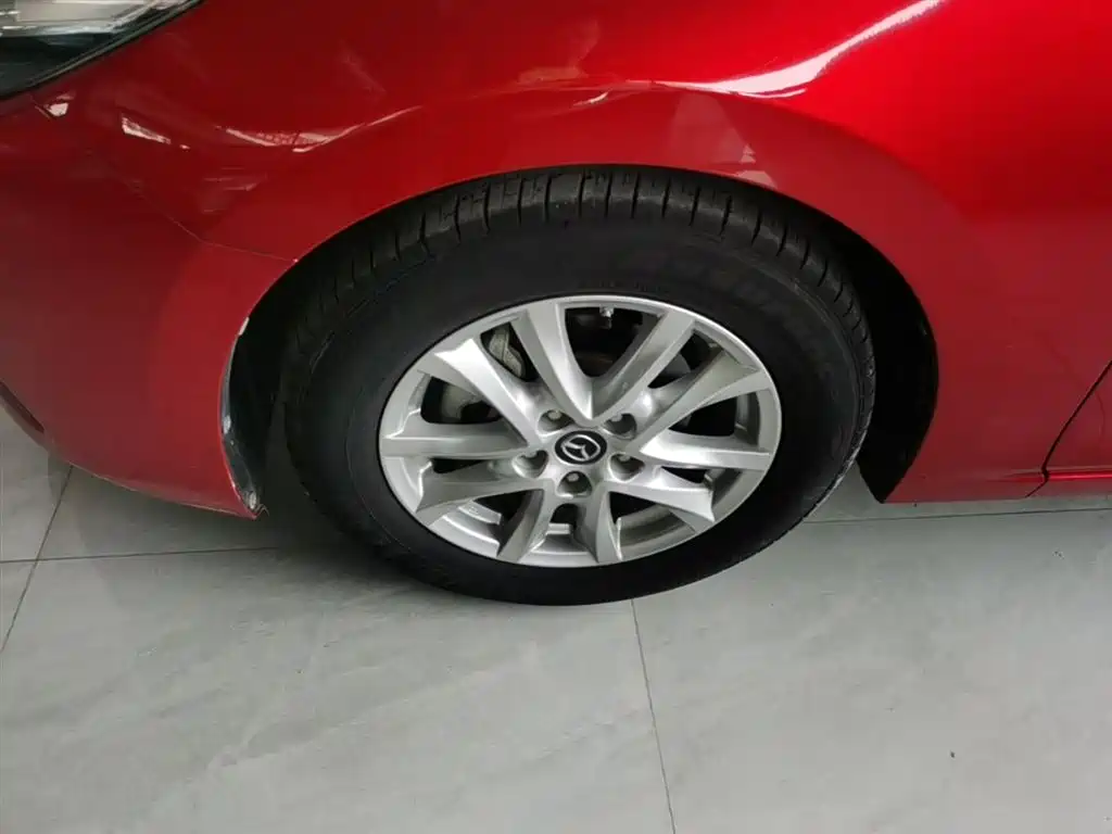 Mazda 3 Axela 2019 — фото 23