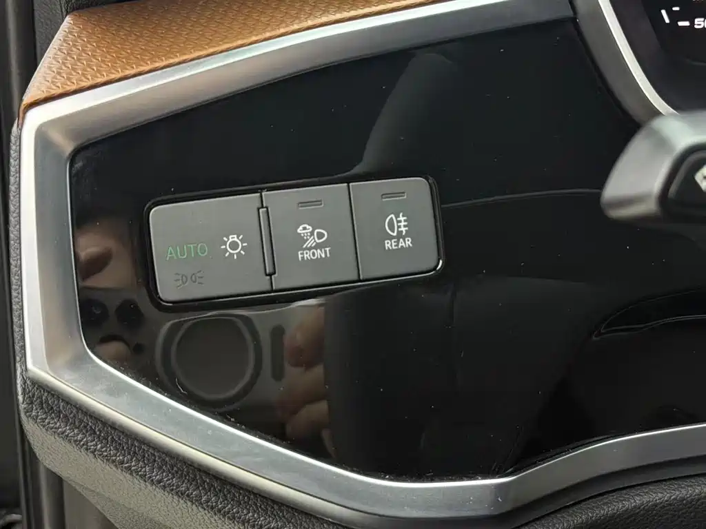 Audi Q3 2021 — фото 20