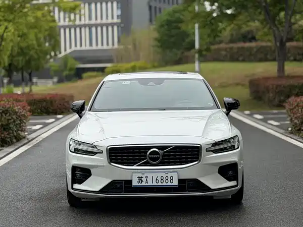 Volvo S60 2020