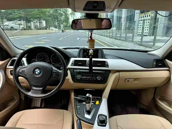 BMW 3 Series 2015