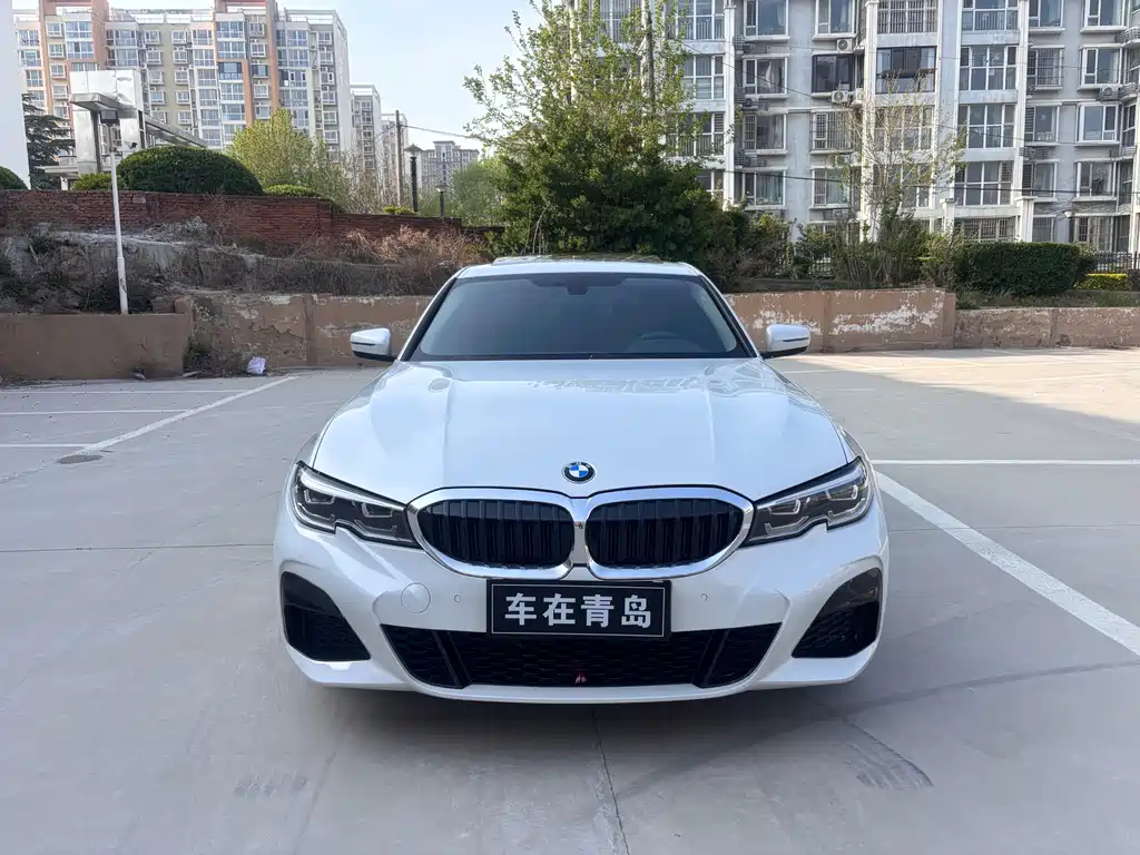 BMW 3 Series 2021 — фото 1