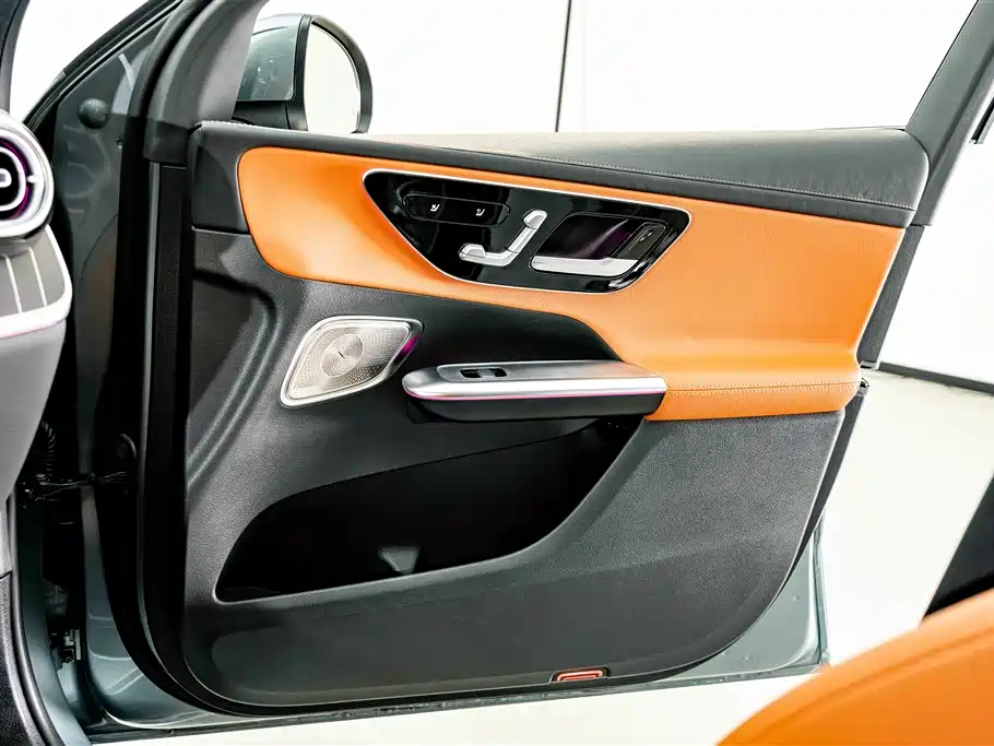 Mercedes-Benz GLC 2025 — фото 15