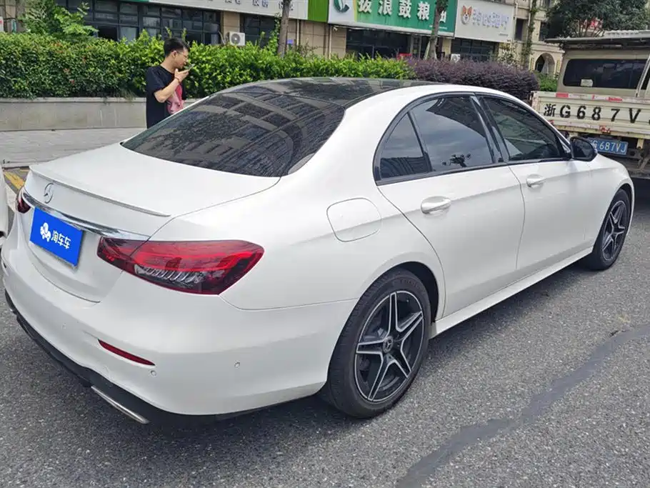 Mercedes-Benz E-Class 2021
