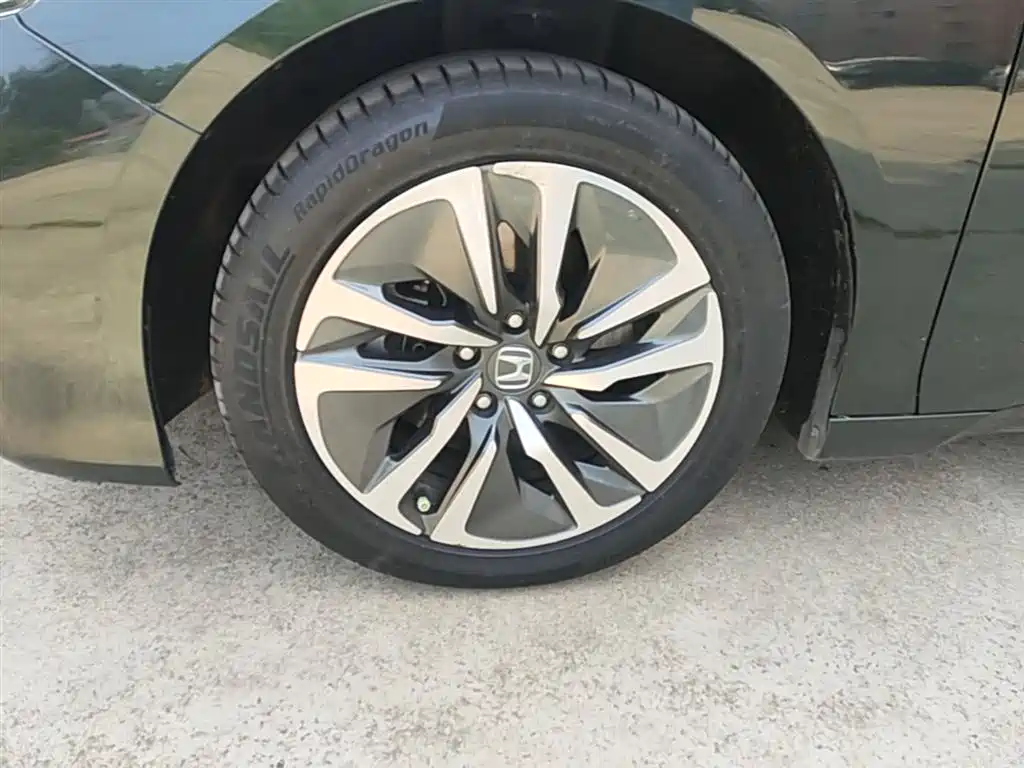 Honda Accord 2020 — фото 23