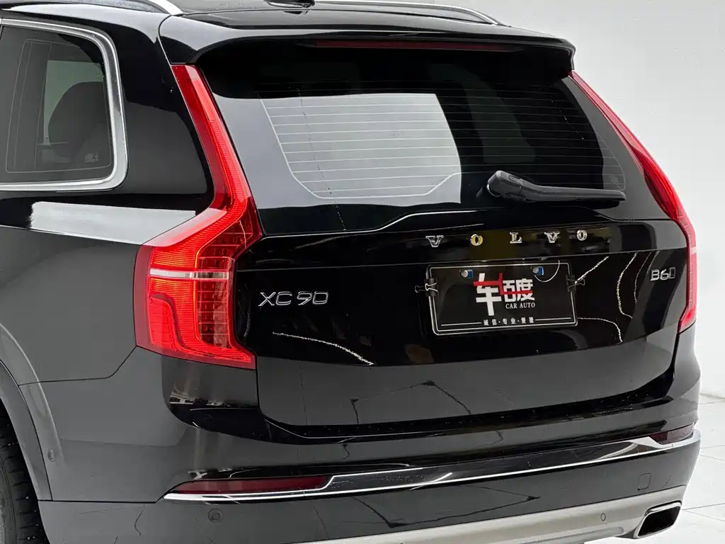 Volvo XC90 2021 — фото 12