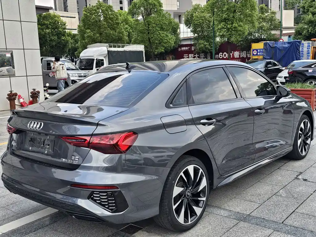 Audi A3 2022 — фото 10