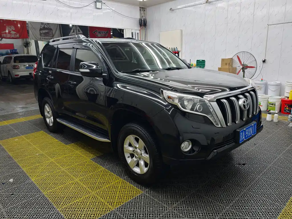Toyota Prado 2017 — фото 3
