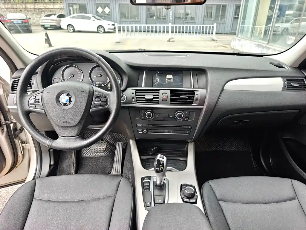 BMW X3 2017 — фото 10