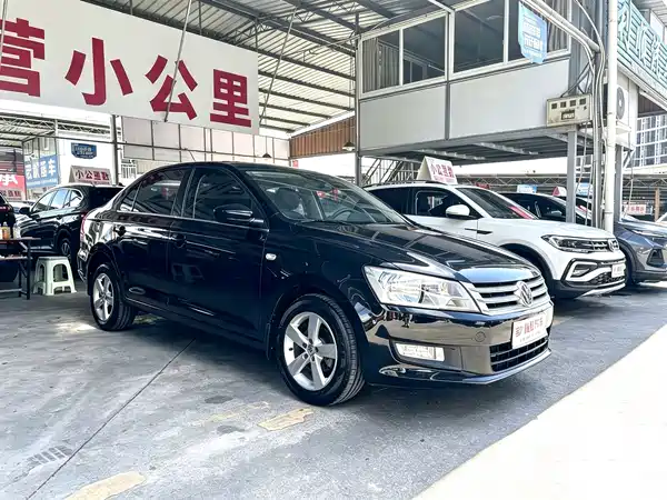 Volkswagen Santana 2014